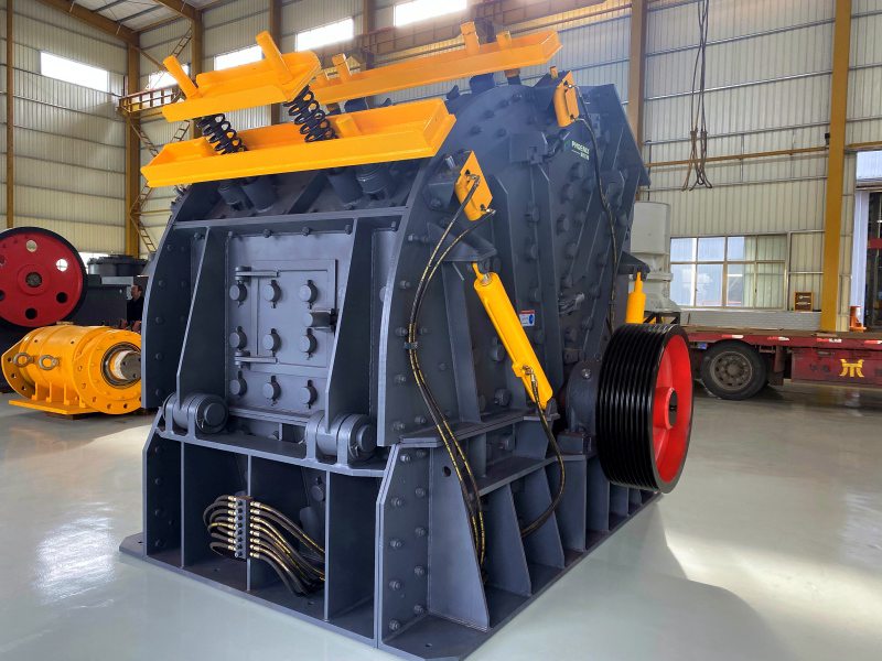 破碎机厂家带你全面了解反击式破碎机性能特点及参数等